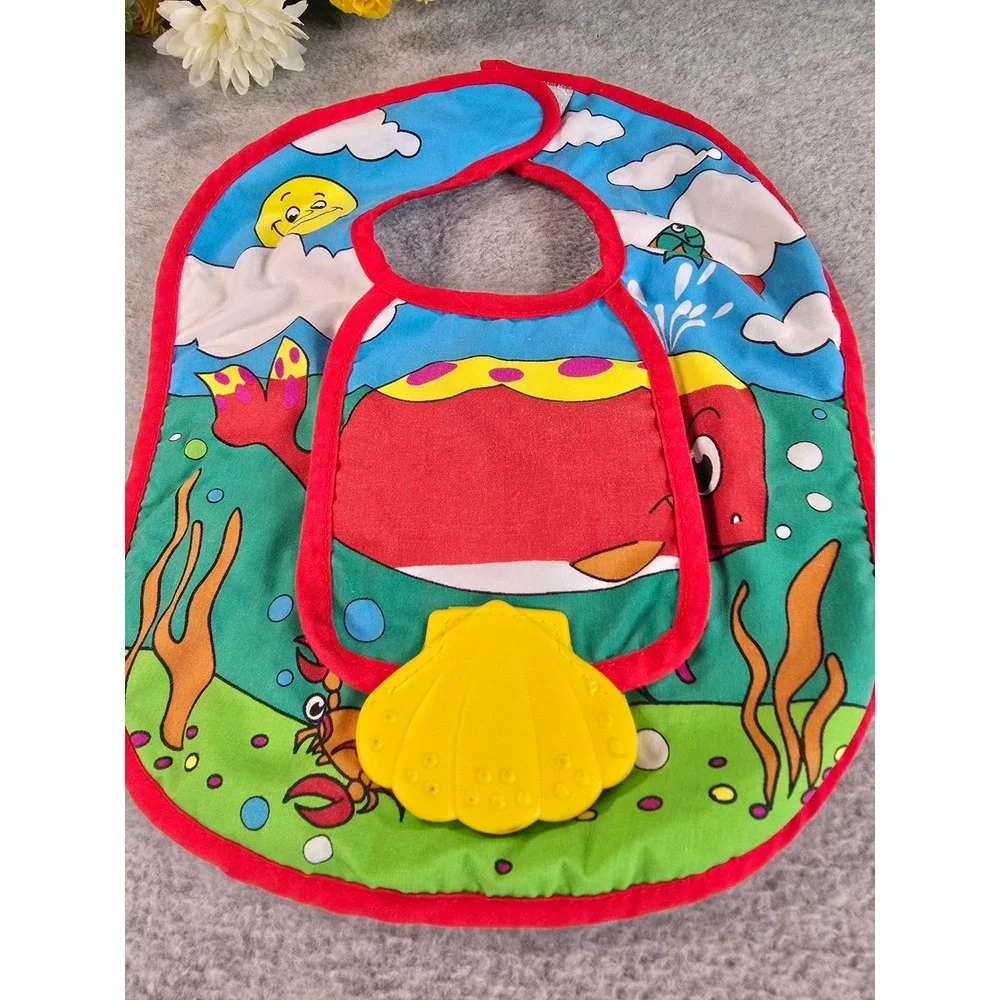 Munchkin Vintage 2000 Whale Sea Life Baby Bib w/ Shell Teether Y2K Colorful